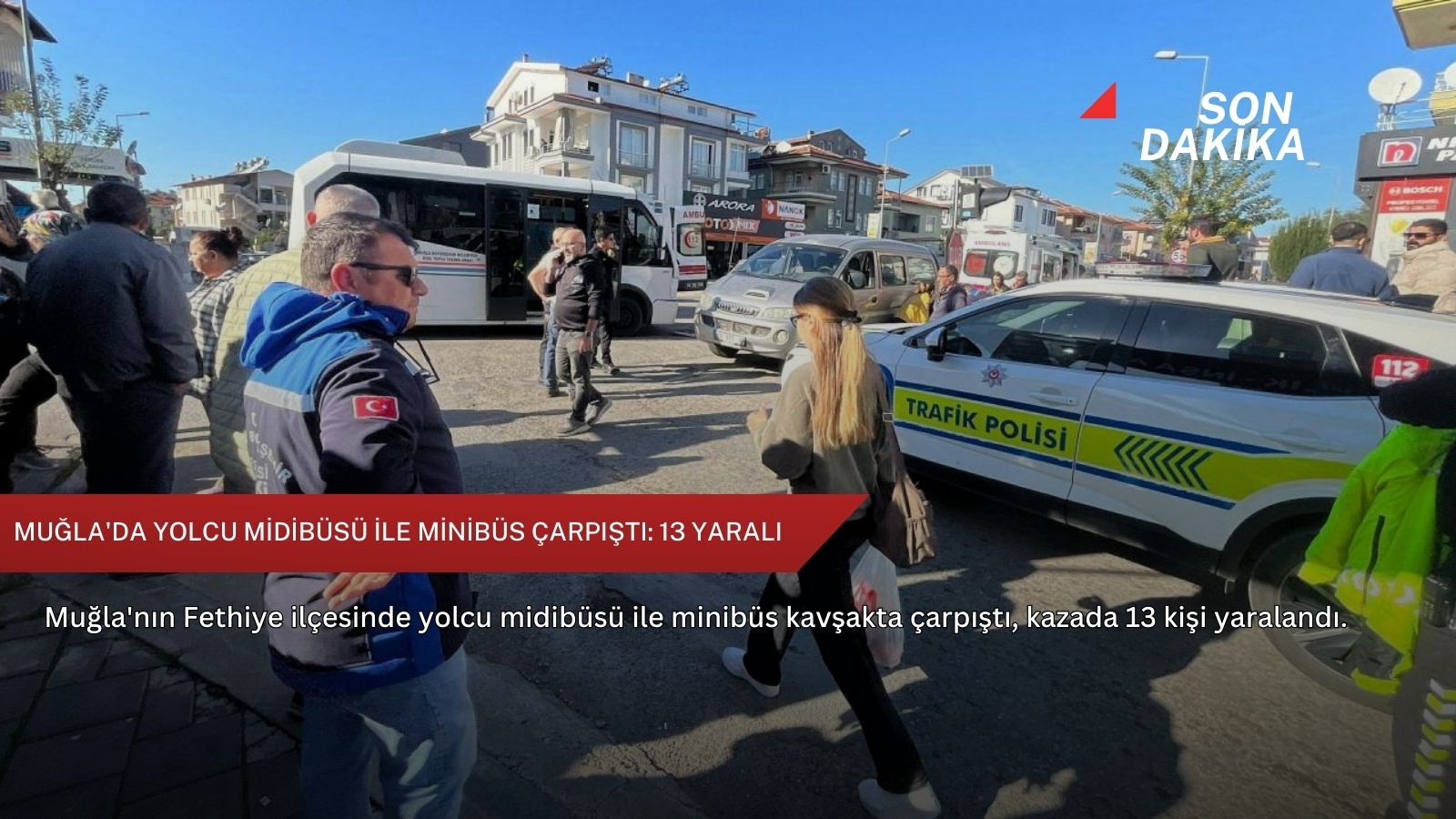 Muğla'da yolcu midibüsü ile minibüs çarpıştı: 13 yaralı
