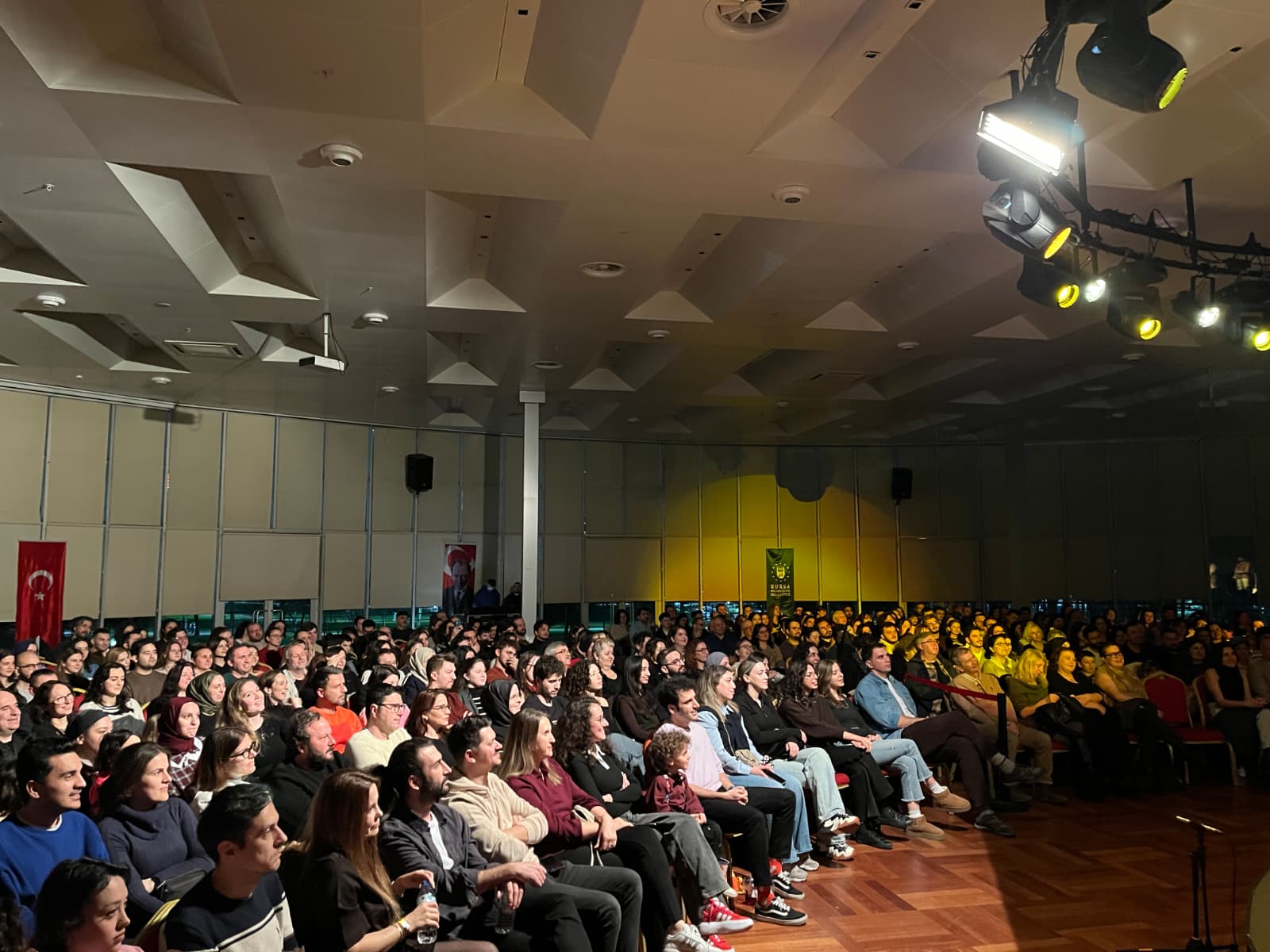 36656 M T Y5 Nzc2 Yz 1