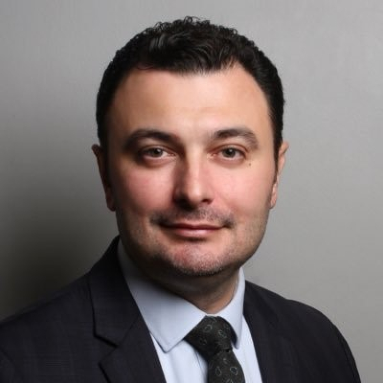 Aw622143 01 1768633009 933 X750