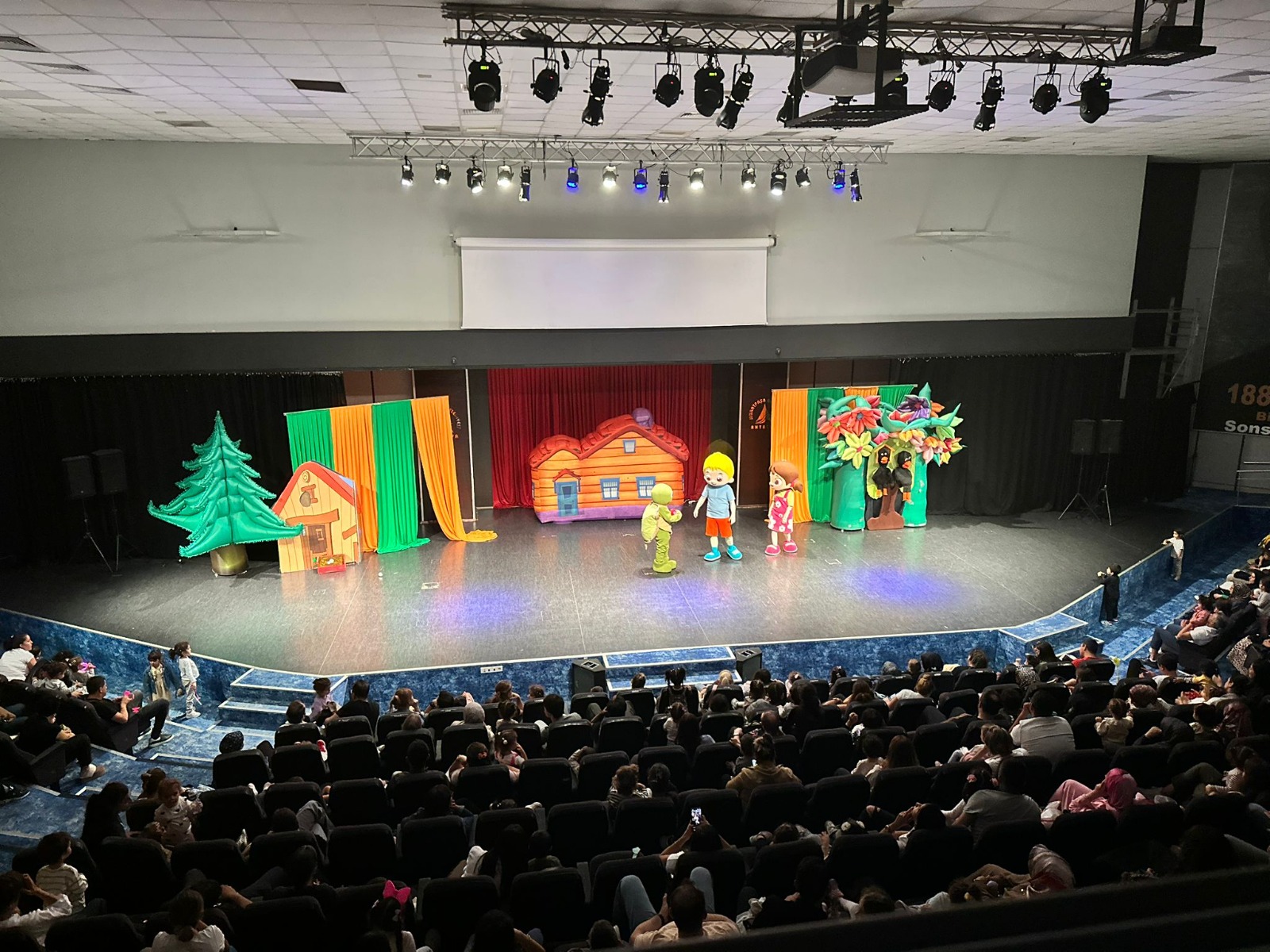 Whatsapp Image 2026 01 19 At 13.35.35-1