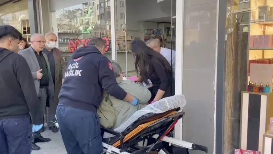 Aw665284 06 69Bba26715940