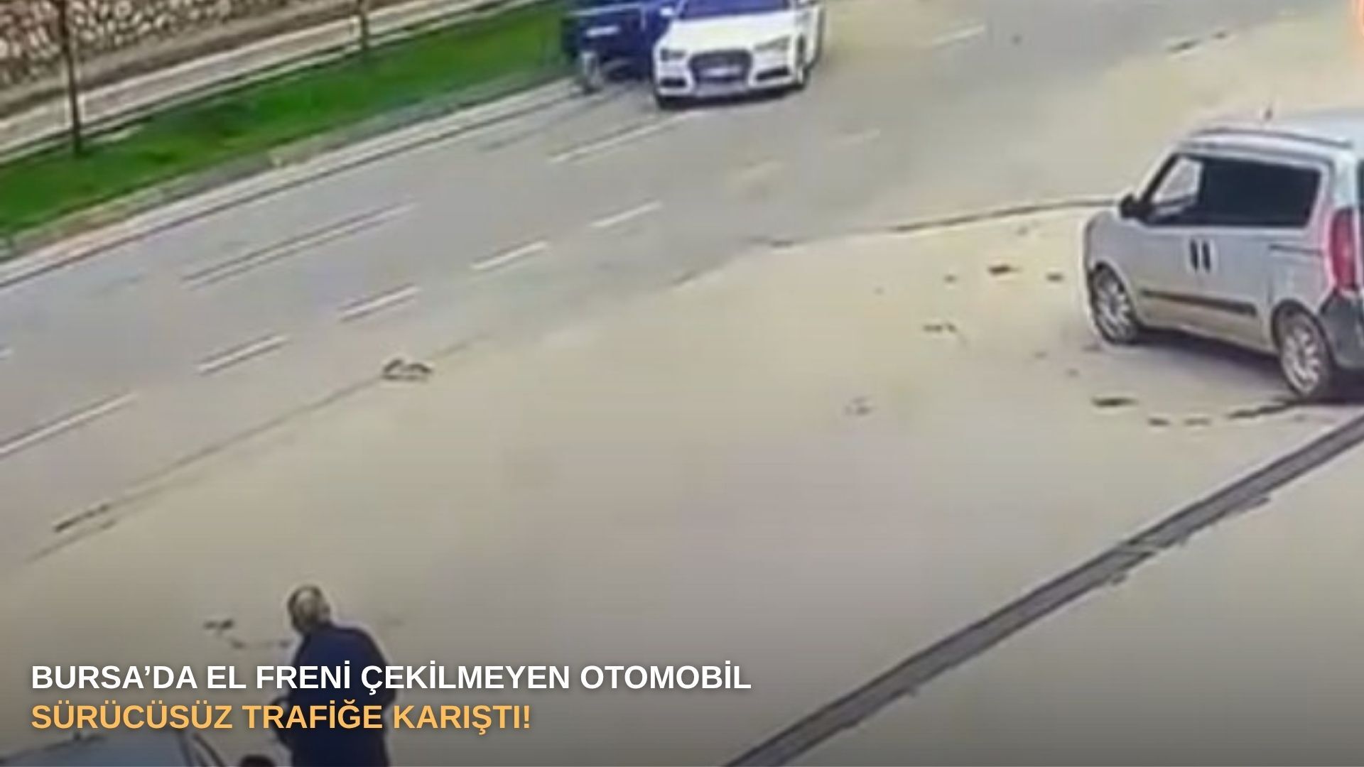 Bursa’da el freni çekilmeyen otomobil sürücüsüz trafiğe karıştı!