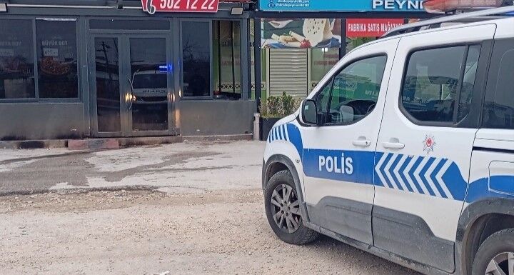 Once Bir Subeyi Sonra Digerini Yakti Bursada Kundakci Yakalandi 3 Gju N3K B I