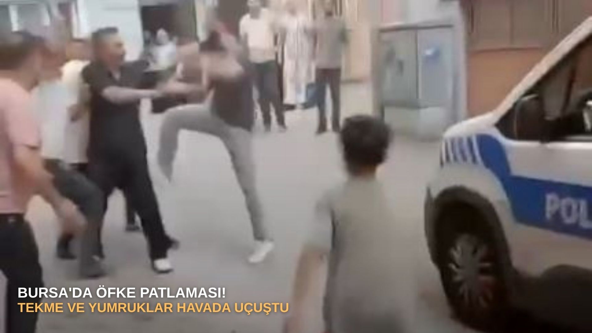 Bursa'da öfke patlaması! Tekme ve yumruklar havada uçuştu