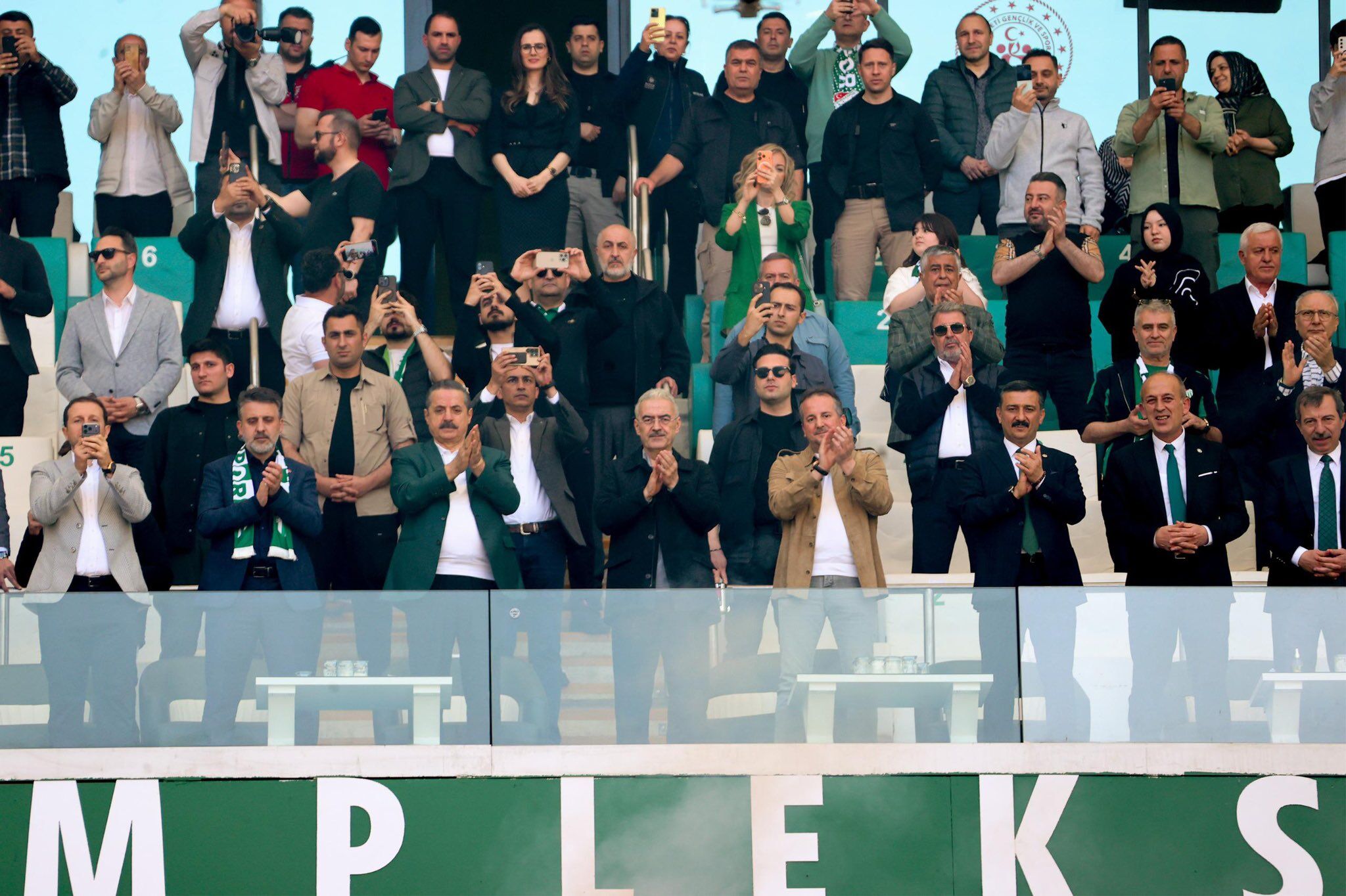 H G2 Yn Ca U A Aoz8D