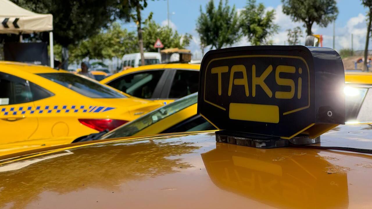 Istanbul Taksi Aa 2260632-1