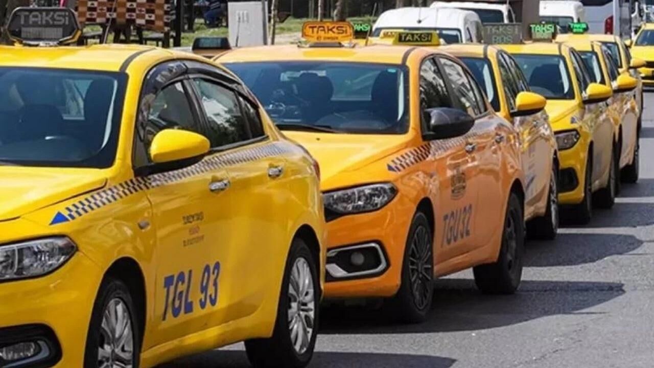 Taksiler Cep Yakacak Mi Istanbulda Yeni Yil Oncesi Zam Sinyali 694E7F151C4Ce