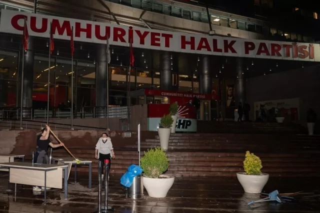 Chp Genel Merkezindeki Yasanan 66590995 3418 1 M 6A13Df02A483F-1