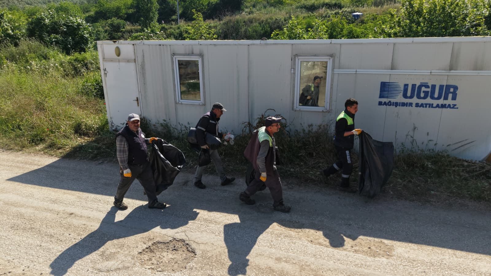 Gemlik'te Bayram Sonrası Kapsamlı Temizlik (5)