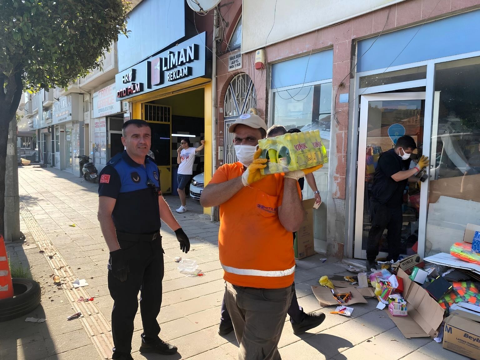Gemlik’te Sağlıksız Gıda Deposuna Zabıta Baskını (7)