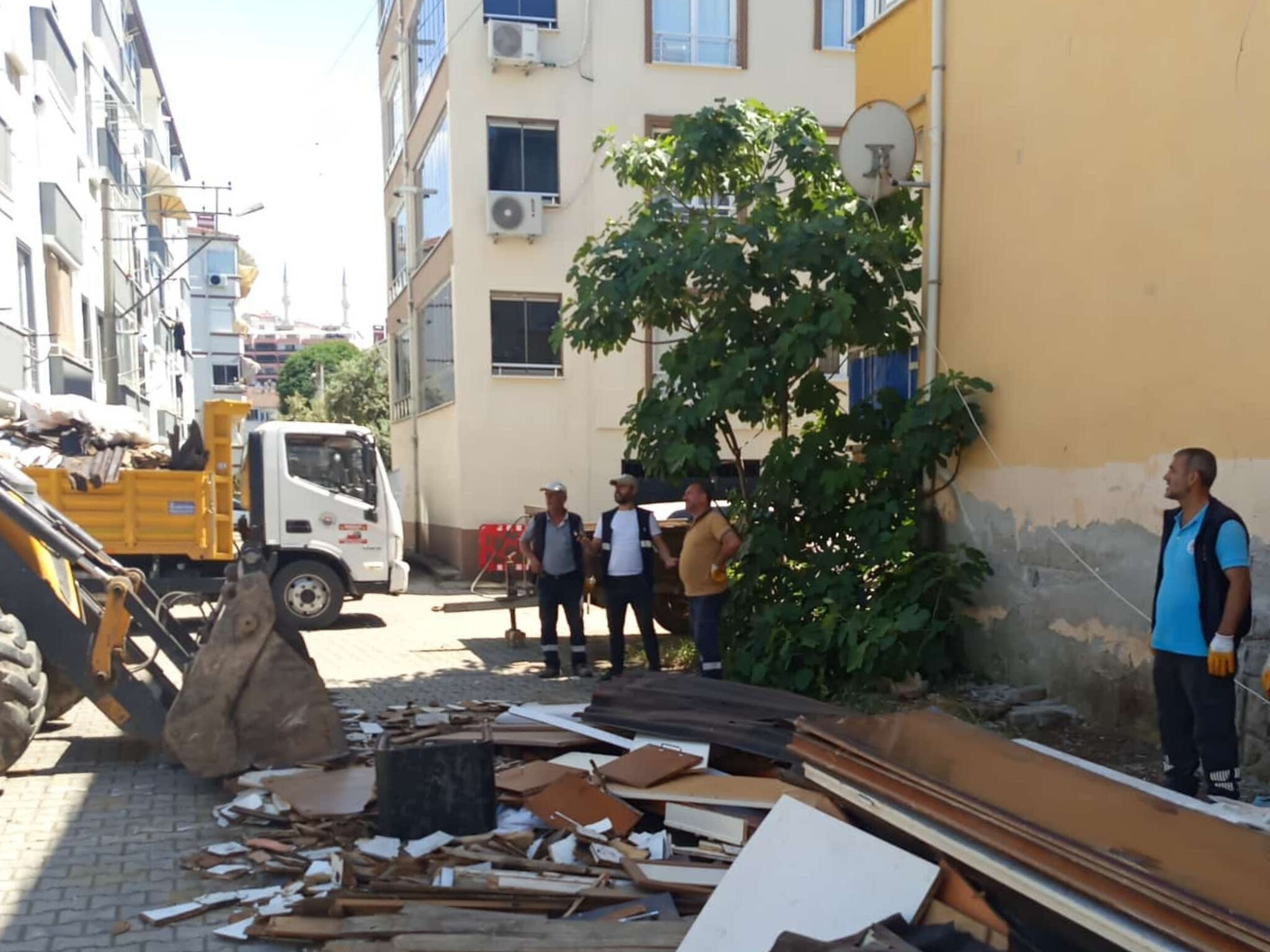 Zabıta Ve Temizlik İşleri Ekiplerinden Yaz Sezonu Denetimi (2)