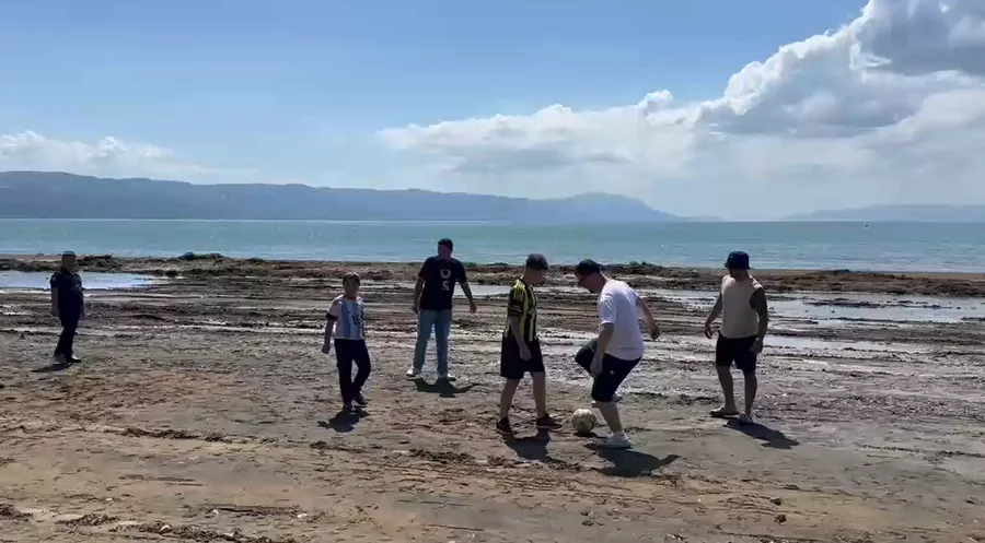 Iznik Golu Nde Iskelenin Karada Kaldigi 1398514 415332 6A4B6E1Ce991D