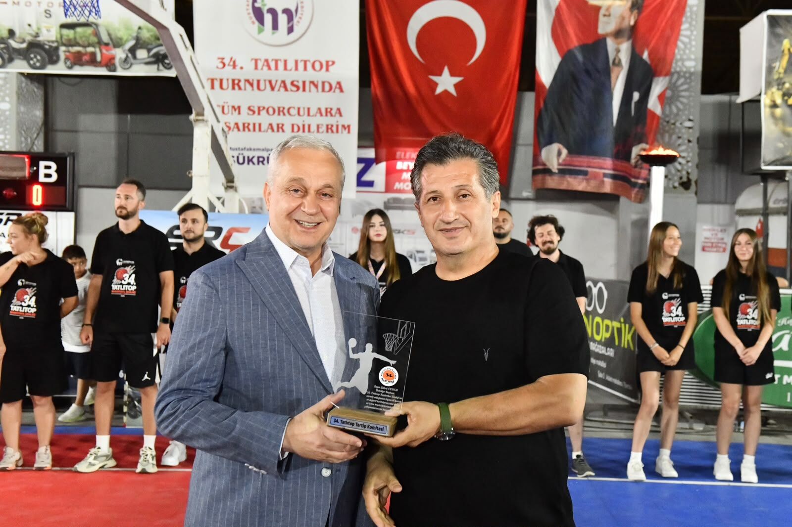 Tatlitop Yi̇ne Büyüledi̇ (8)