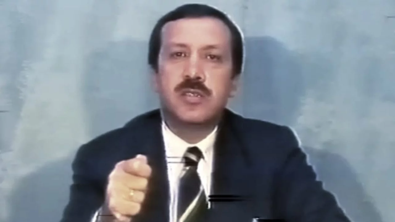 1941076 32 Yil Sonra Ortaya Cikti Bursa Daki Arsivden Erdogan In Tarihi Konusmasi Cikti 6A7984F4517Ed