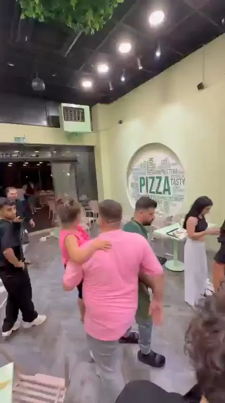 Pizzacida Iki Grup Arasinda Kavga 1450861 431542 6A78E681660F9