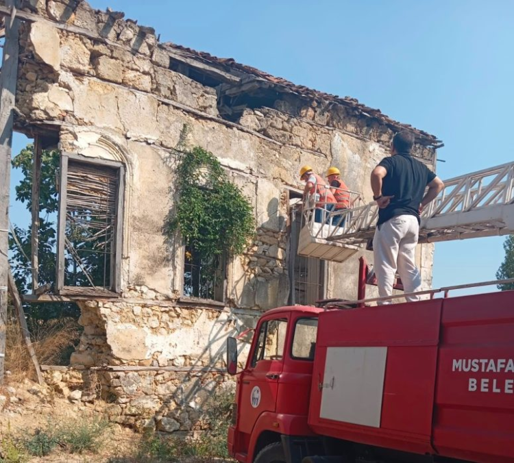 Tarihi Kilisede Kontrollu Yikim 4 1787811291 29 X750