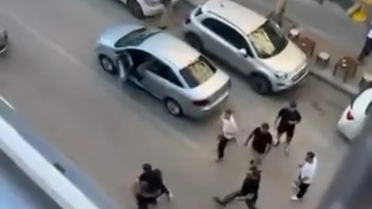 1946593 Bursa Da Trafik Tartismasi Sokagi Savas Alanina Cevirdi 6A991Ff42E314