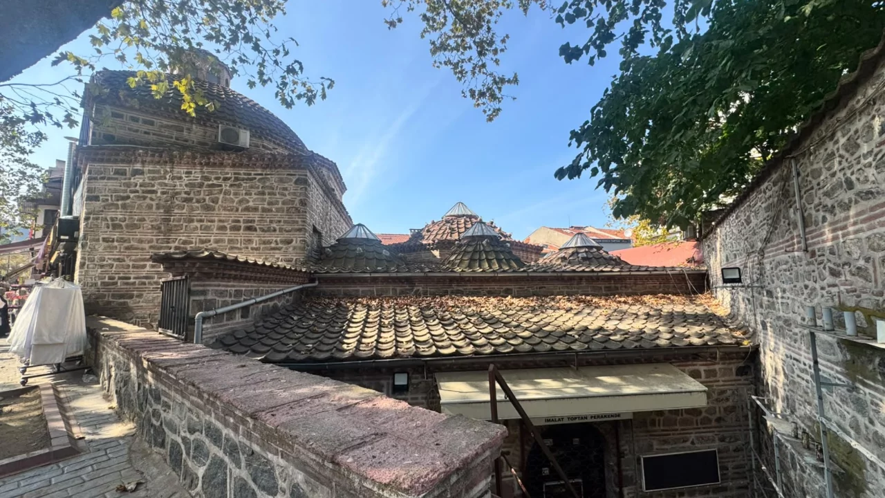 1949692 1490 Dan Once Yapildi Bursa Daki Tarihi Hamam Gunumuzde Ekmek Teknesi 6Aabd3408Bae9