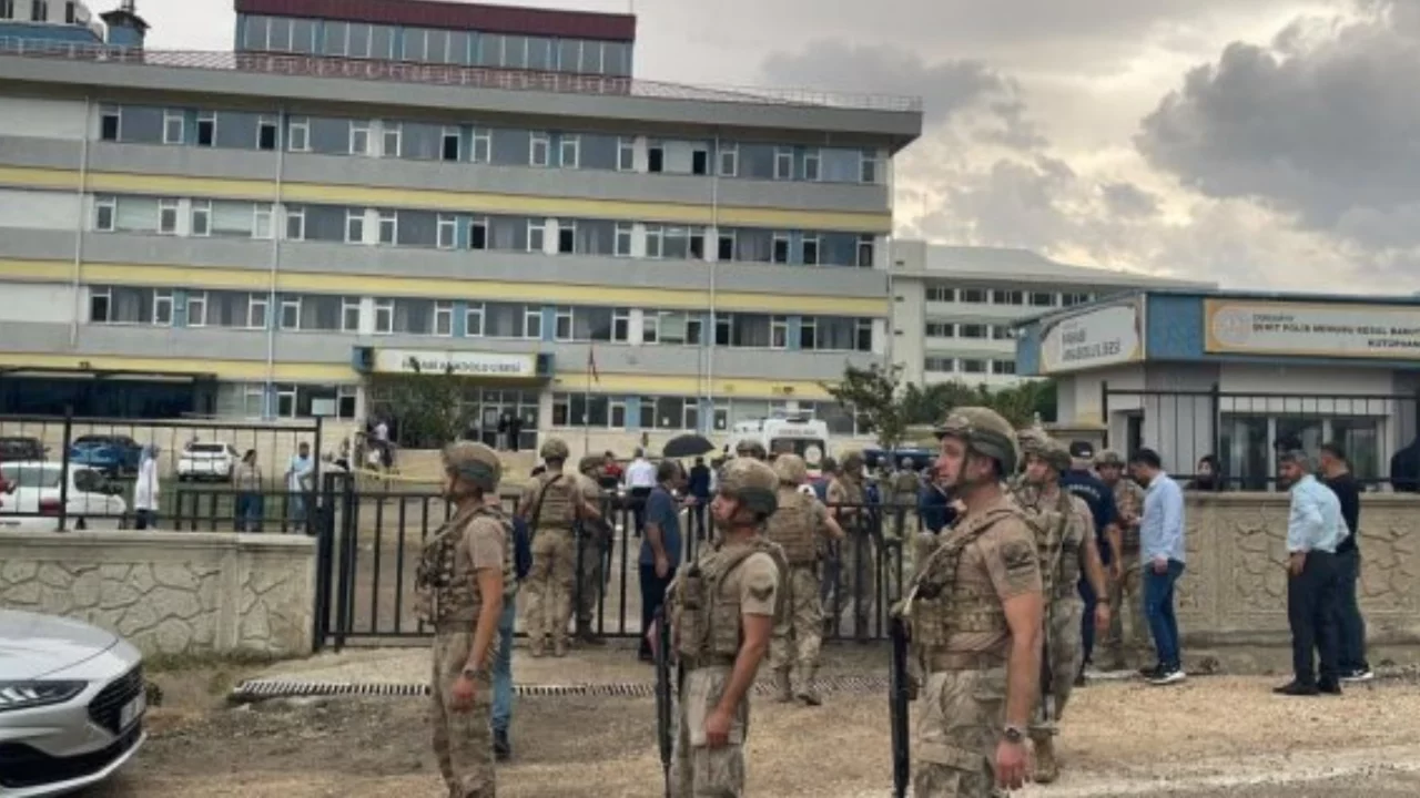 Okul bahçesinde silahlı saldırı! Öğretmen öldürüldü