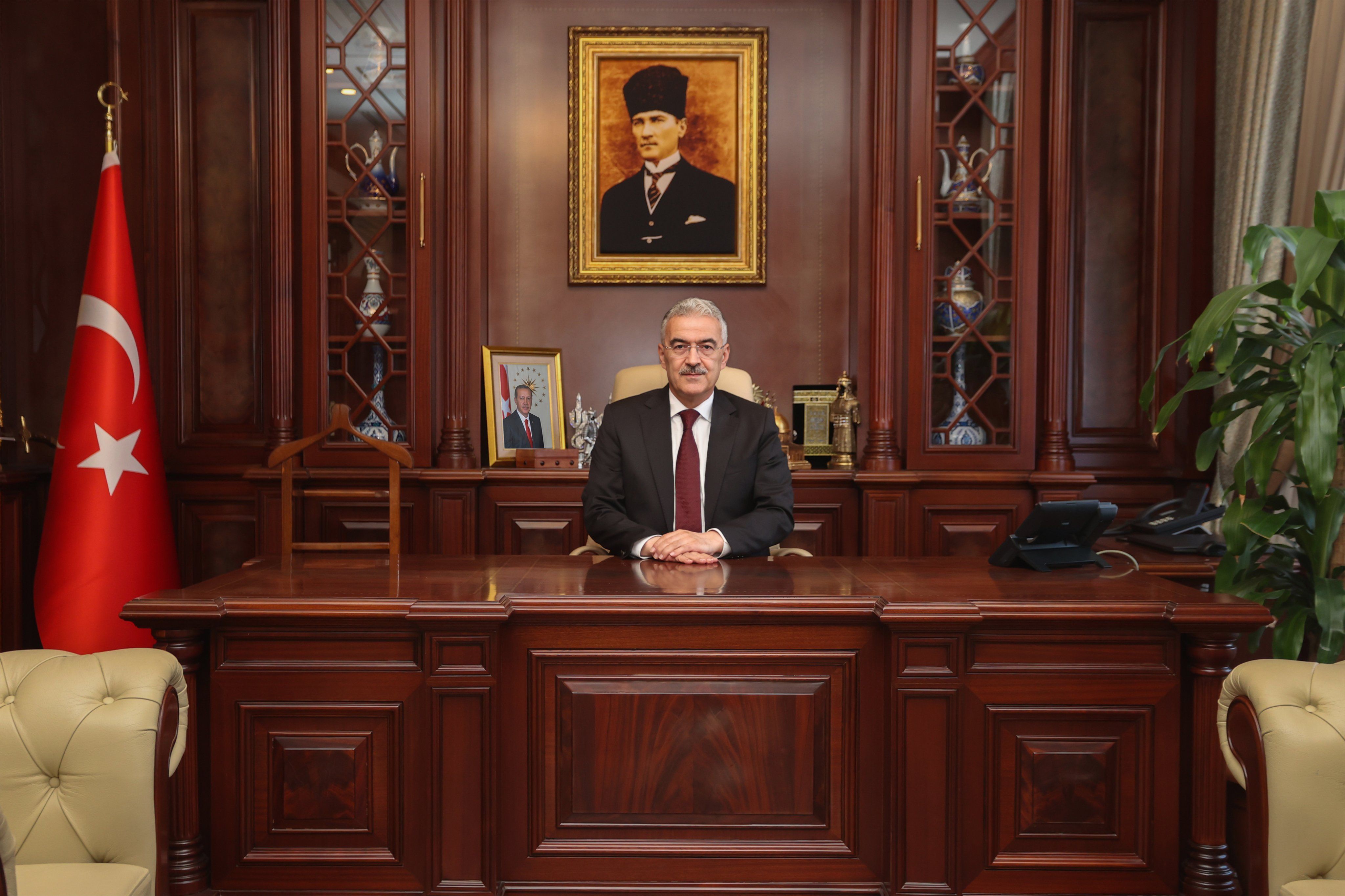 Bursa’nın kurtuluşunun 104. yılı! Vali Ayyıldız’dan anlamlı mesaj