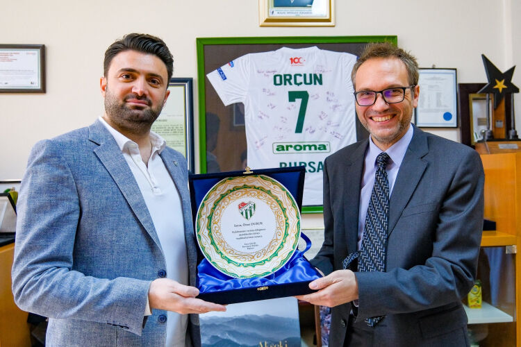Hs Mdcswoaarexu 1790327755 903 X750