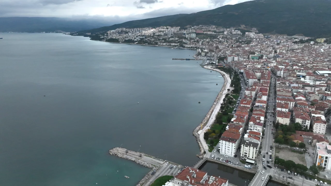Bursa’da gece depremi! Gözler Gemlik Körfezi’ne çevrildi