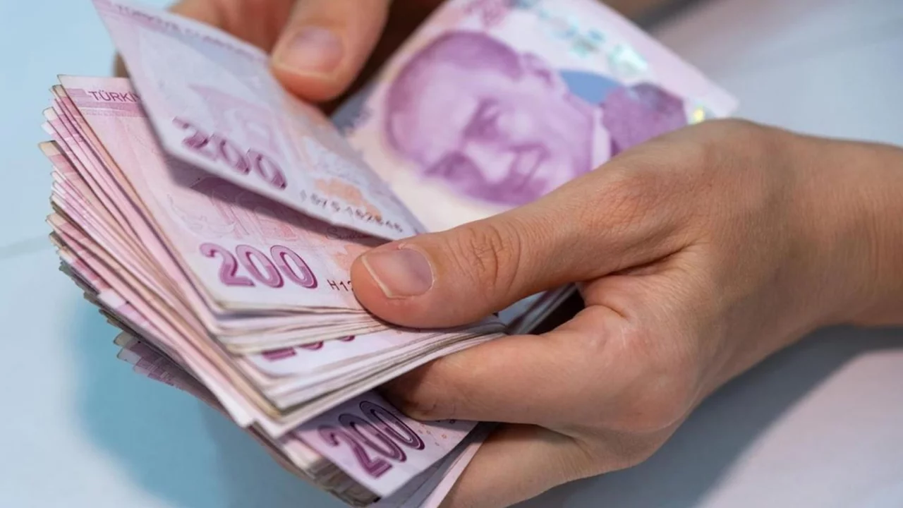 1955582 Bankalar Kesenin Agzini Acti Emekliye 35 Bin Tl 6Acb6F4Ce7C9F