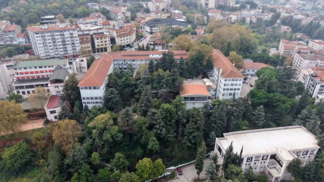 1959749 Bursa Da 723 Yildir Sifa Dagitan Askeri Hastane Kapaniyor 6Ae209975E633