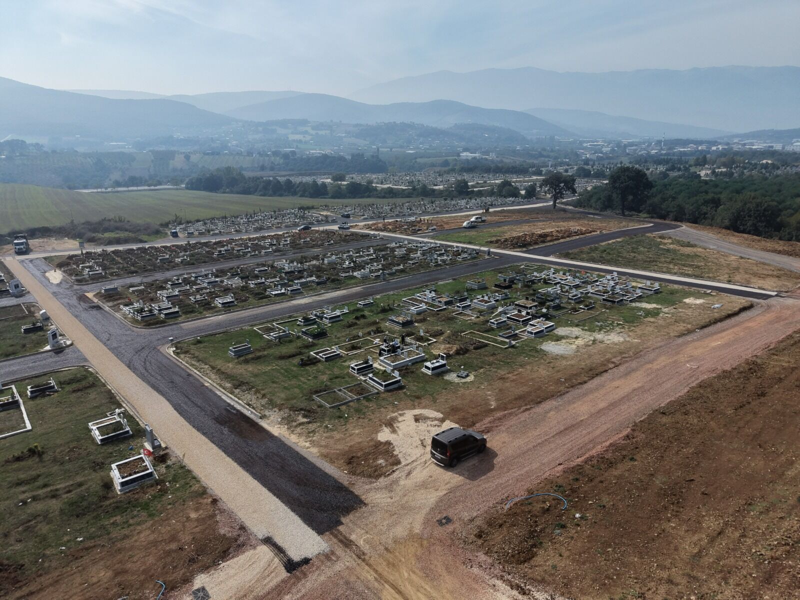 Bursa’da 4,5 kilometrelik yol çalışması! Mezarlık güzergâhları yenilendi