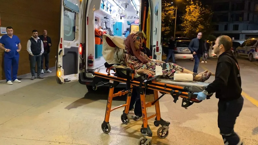 Bursa’da gıda zehirlenmesi şüphesi! Yaklaşık 100 kişi hastaneye başvurdu