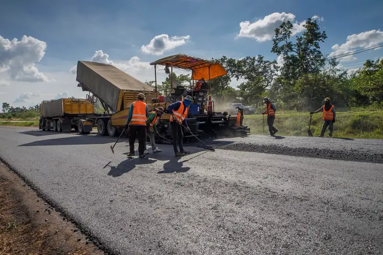Bursa Da 5 Ilcede Yollar Icin Kapsamli Calisma 75 Bin Ton Asfalt Kullanilacak 1791355403 409 Large