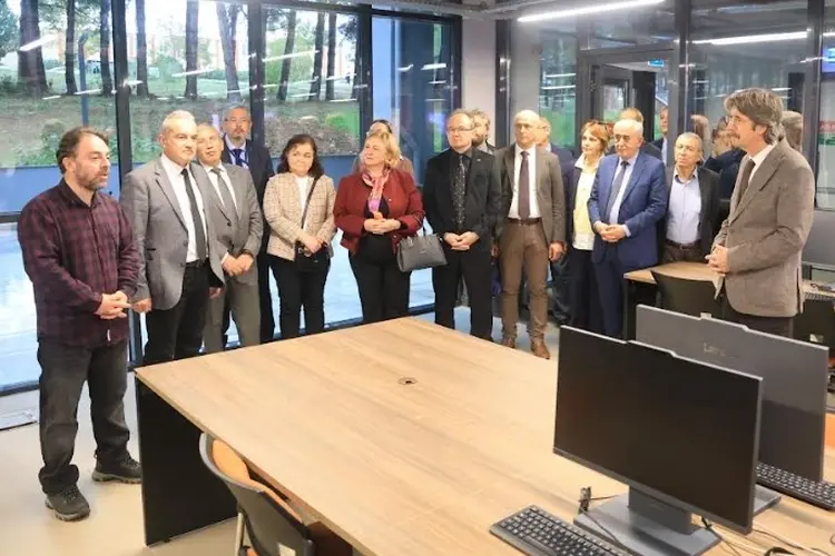 Bursa Uludag Universitesi Nde 30 Bin Metrekarelik Yeni Bina Hizmete Acildi 1792144665 231 Large