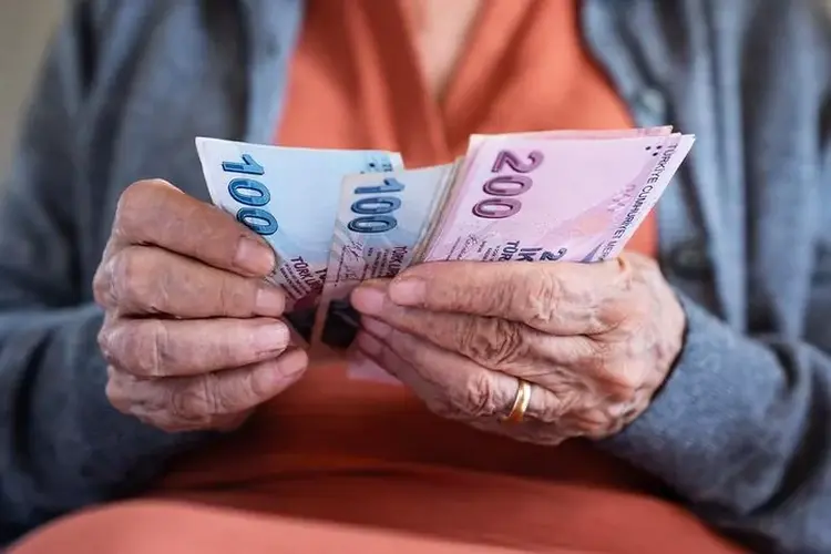 Emekli Icin 90 Bin Tl Rakami Zam Oncesi Ekim Promosyonu Belli Oldu 1792561867 162 Large