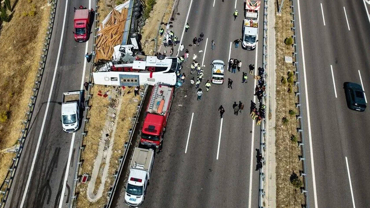 Manisa’daki ölümcül kazada yaralıların 5’i Bursa’ya nakledildi