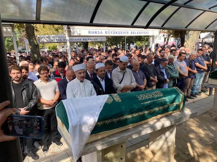 Manisa Daki Otobus Kazasinda Olenlerden 1550573 461389 6Accc3A23839D