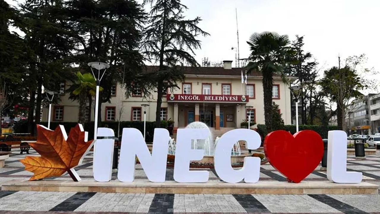 Bursa’nın 300 bin nüfuslu ilçesi il mi oluyor? Listeye giren o ilçe herkesi şaşırttı!
