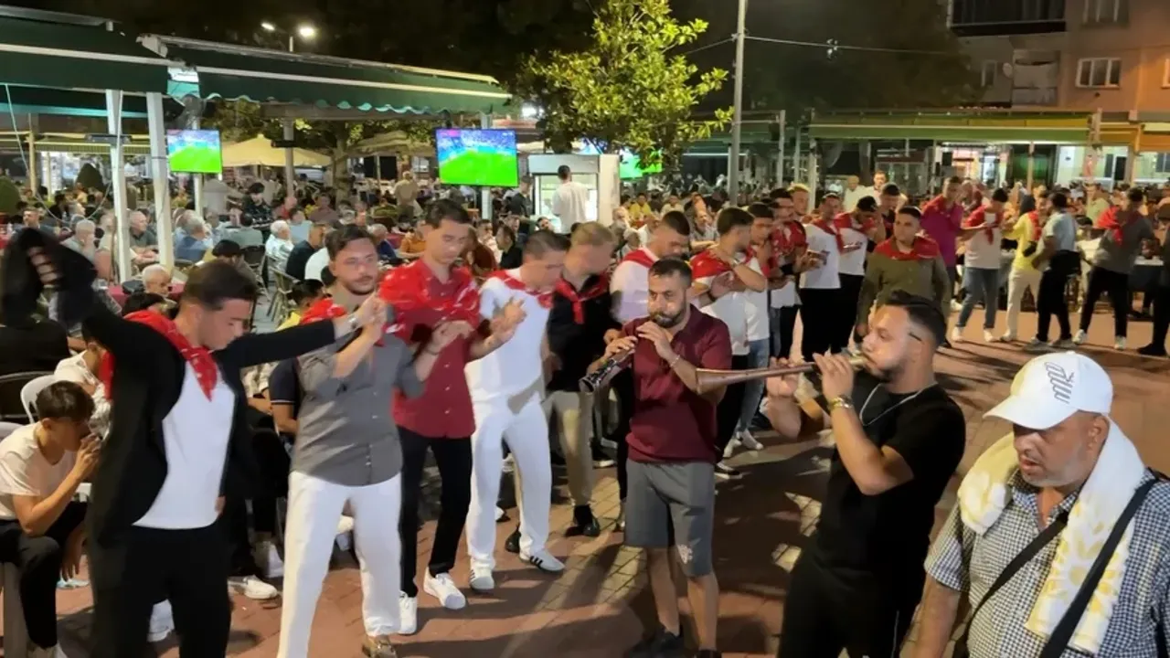 Bursa’da 103 yıllık asker uğurlama geleneği yeniden yaşatıldı!