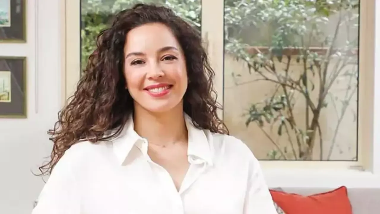 Azra Akın'ın ikinci bebek heyecanı