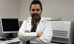 Enfekte kişiyle yakın temas yoluyla insandan insana yayılıyor!