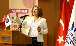 Karabağlar'ın bağımlılık seminerlerine yoğun ilgi