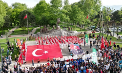 İnegöl’de 19 Mayıs Coşkusu Sokaklara Taştı