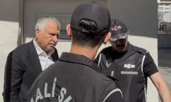 Adana Büyükşehir Belediye Başkanı Zeydan Karalar tutuklandı.