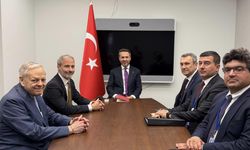 Bakan Bayraktar, enerji ve finans sektörünün temsilcileriyle görüştü