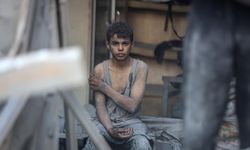 Katil İsrail’in Gazze’ye saldırılarında 33 Filistinli hayatını kaybetti