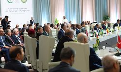 İslam İşbirliği Teşkilatı ve Arap Birliği Ortak Olağanüstü Zirvesi Katar'da başladı