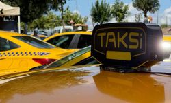 İstanbul'da turistlerden fazla ücret alan taksilerin ruhsatları iptal edildi