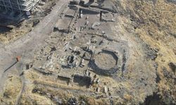 Ani'deki kazılarda Selçuklu dönemine ait kümbet bulundu