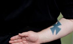 Almanya'da aşırı sağcı silahlı grup kurdukları şüphesiyle 8 kişiye yönelik operasyon