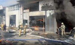 İstanbul'da sanayi sitesindeki iş yerinde yangın