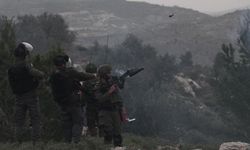 İsrail ordusu, işgal altındaki Batı Şeria'da 7 Filistinliyi yaraladı, Kudüs'te de bir evi yıktı